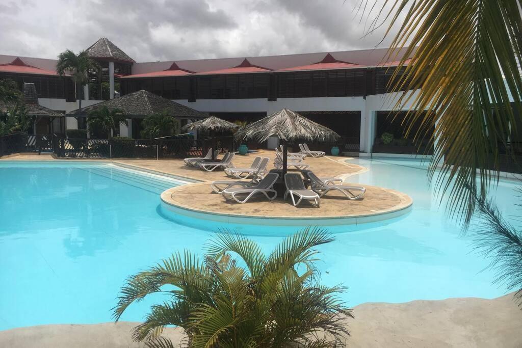 Superbe Studio Superieur Neuf Avec Balcon Saint-Francois (Grande-Terre) Luaran gambar
